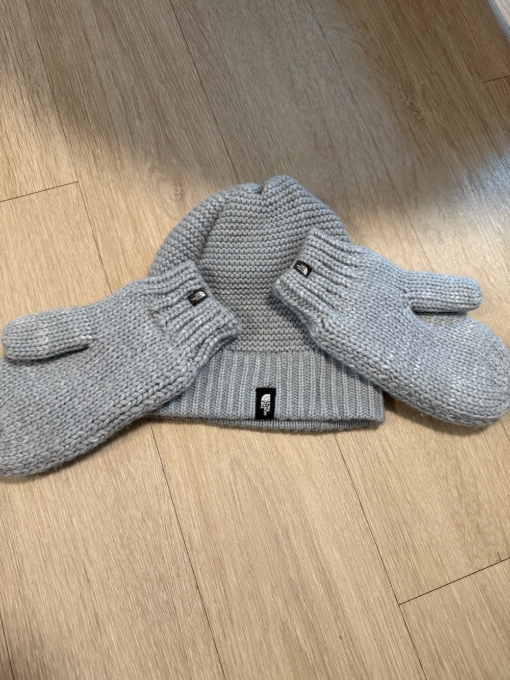 Excellent condition- The North Face Heather Gray Knit Beanie and Mittens Set